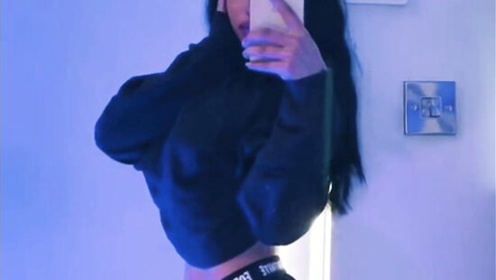 ;) я малышка