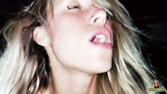 Sex in the countryside away from the city