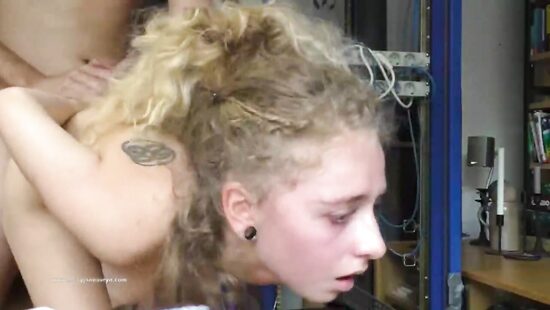 Как же она ярка оргазмировала...