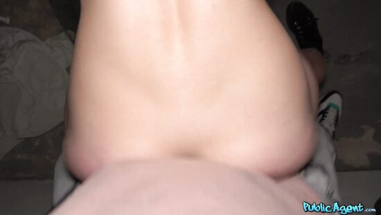 Redheaded curvy babe loves big dicks