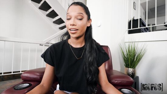 Juicy babe wants to learn how to fuck good