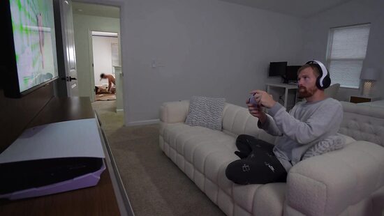 Put down your console and do your husband's chores