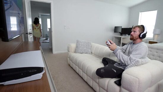 Put down your console and do your husband's chores