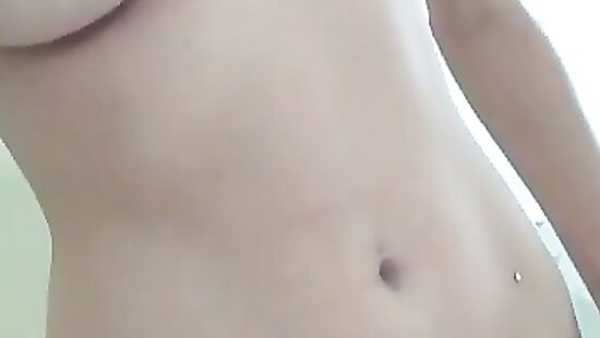 Знакомая подруга завлекает к себе в гости))