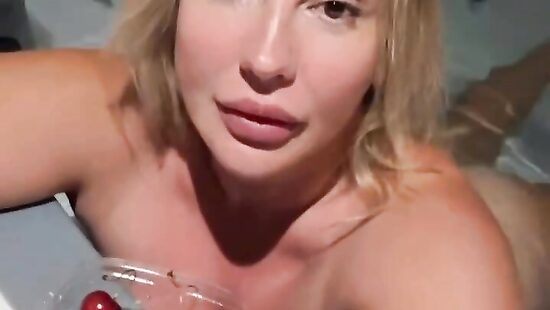 Не хватает кого-то рядом