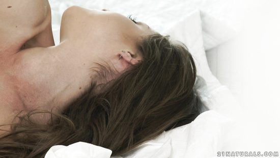 Moaning teen wants it even deeper