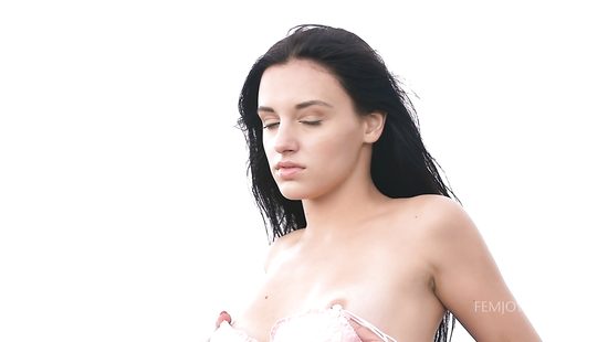 Outdoor fantasy when she's posing nude