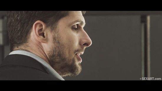 Deep fucked on the chair after soft oral