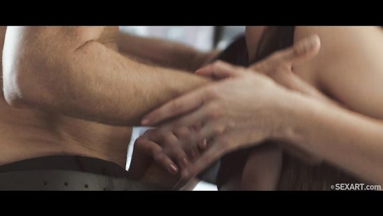 Deep fucked on the chair after soft oral