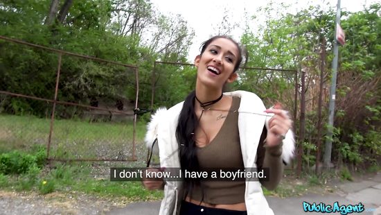 Doggy POV for a thick chick