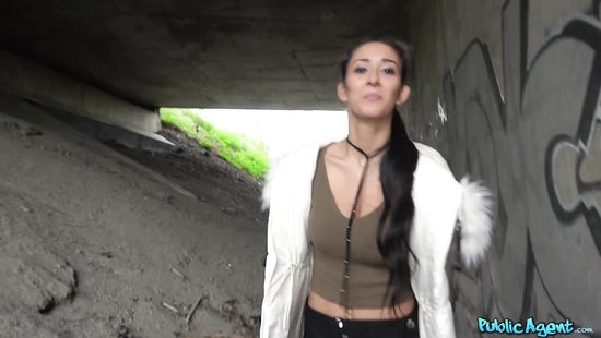 Doggy POV for a thick chick