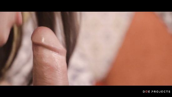 Vaginal couch sex for the slutty stepsis