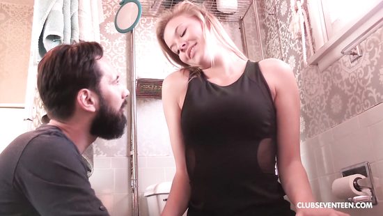 Deepthroat and heavy sex for a hot MILF