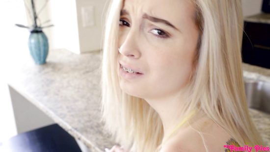 Stepdad gives her the dick