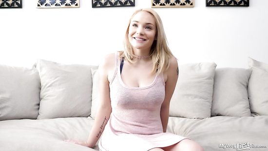 Blonde with big naturals, first casting