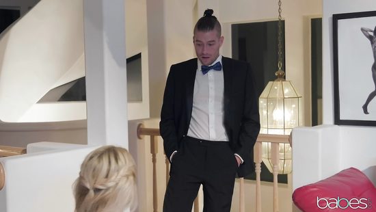 Couch porn suits blonde MILF with orgasm