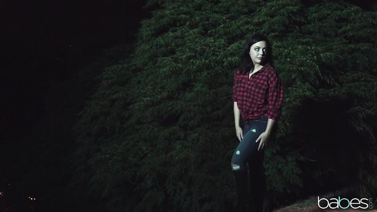 Midnight camping fuck shows brunette MILF the real life