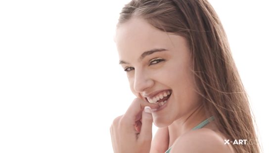 Intense toying grants her the best orgasm