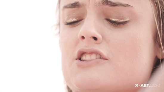 Intense toying grants her the best orgasm