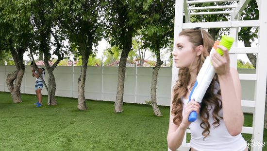 Backyard fantasy after she sucks some dick