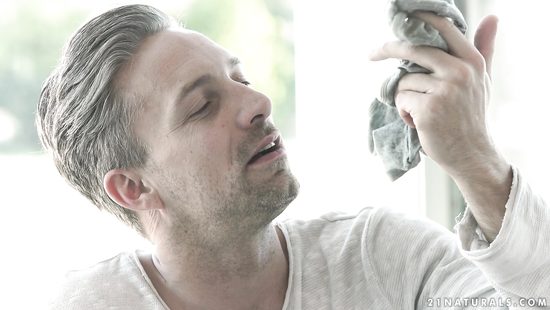 Sugary girl goes for hard dong of her elderly stud