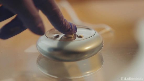 Appealing blonde dazzles with home solo