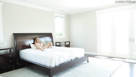 Busty blonde Alexis Adams gets orgasm and swallows semen