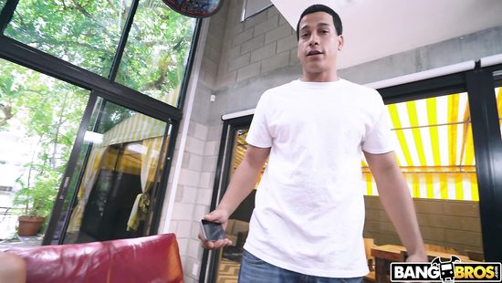 Sex on the casting couch for Riley Star