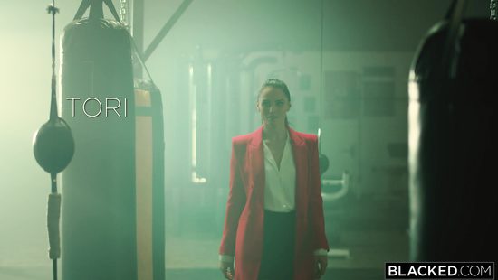 Moaning babe devours two BBCs