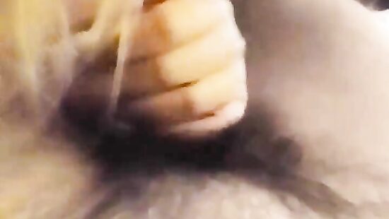 Мамочка сосёт