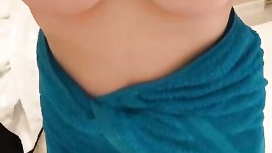 Сисястая сучка