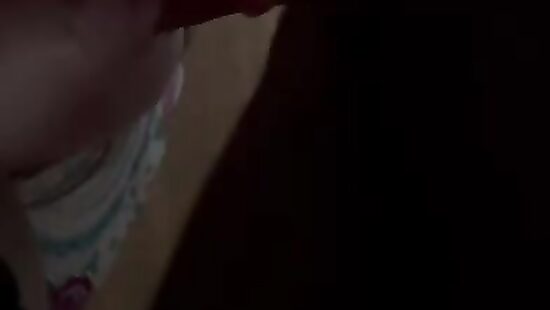 Даю в ротик подружане брата