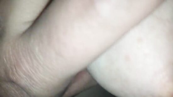 Секс письки с верху на твёрдом члене