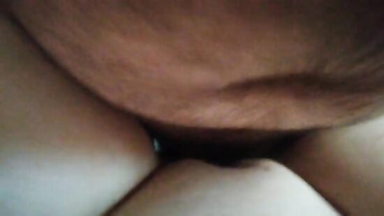 Кончает на животик с классными стонами девушки