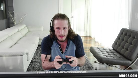 Anal fucked while screaming and moaning