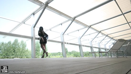 Male roughly fucks both these babes in insane modes