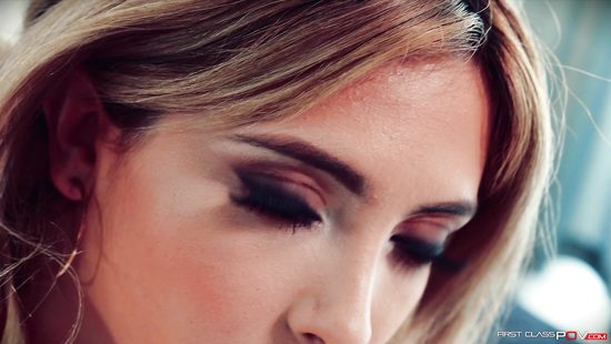 Jane Wilde masturbates vigorously before getting smashed