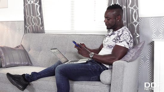 Black man fucks premium MILF in ruthless XXX