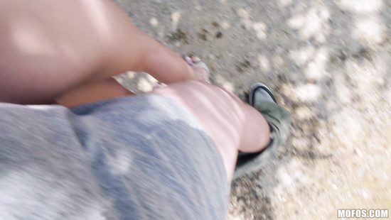 Blonde slut gives her needy twat for some euros