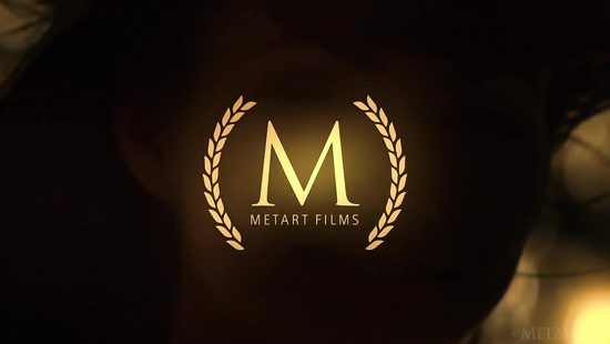 Redhead feels energized when posing hot