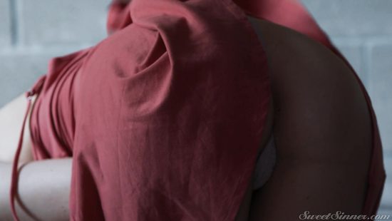 Couple enjoys cosplay sex in a "Game of Thrones" style