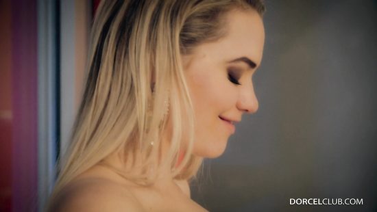 Appealing blonde enjoys a big cock in her trimmed pussy