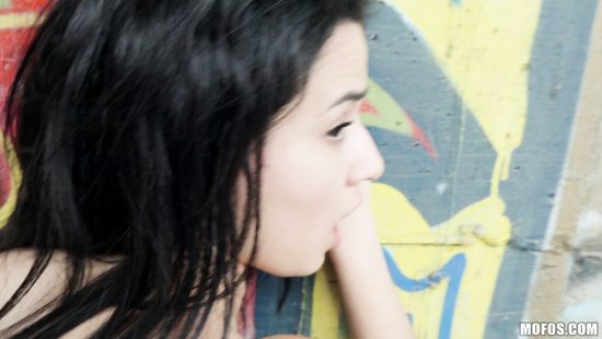 Picked-up slut girl fucked hard under the bridge