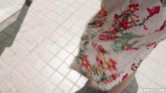 Picked-up slut girl fucked hard under the bridge