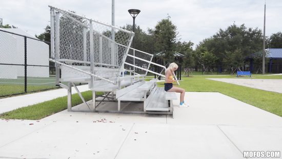 Blondie rides in reverse like a pro