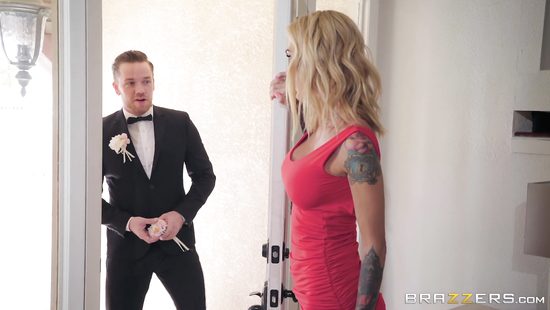 Impeccable cock sharing MILF anal at home