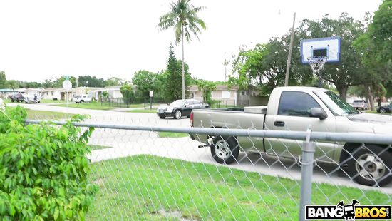 Perverted slut goes hardcore with her guy in public places