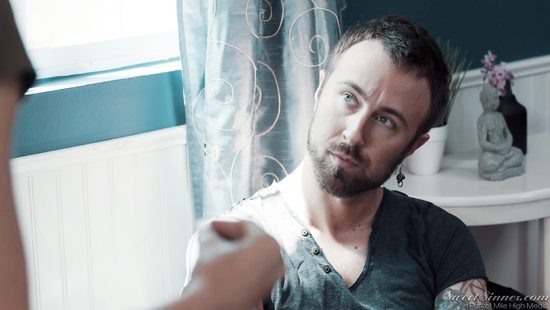 Energized wife pleases herself with home cuckold