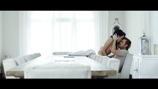 Brunette gives her wet pussy for a deep penetration