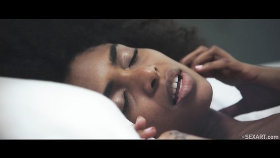 Ebony girl explores pussy of her redhead GF in closeup